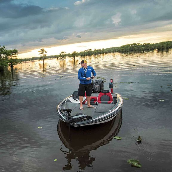 Ultrex i-Pilot Link Freshwater Bow-Mount Trolling Motors with MEGA Down/Side Imaging image number 8
