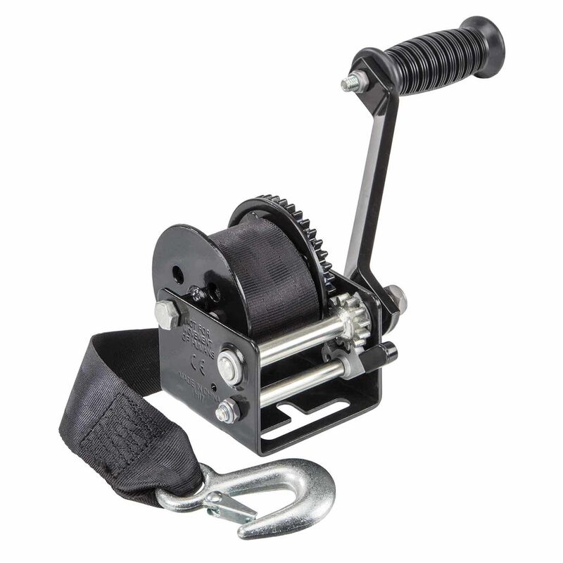 WEST MARINE 900 lb. Manual Trailer Winch with Strap