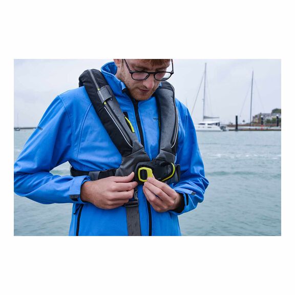 Automatic Inflatable DeckVest&trade; 6D with Harness image number 3