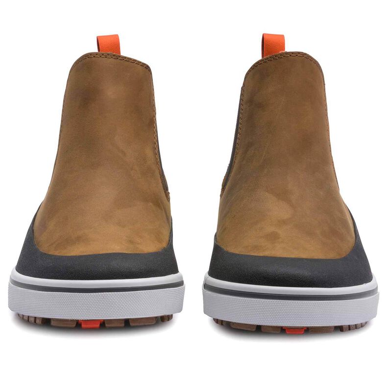 Men's Freeboard Leather Chukka Boots image number 1