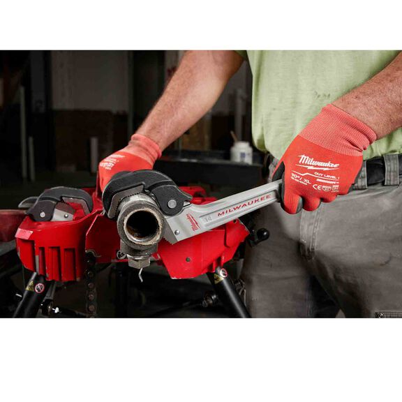 14" Aluminum Self-Adjusting Pipe Wrench image number 2