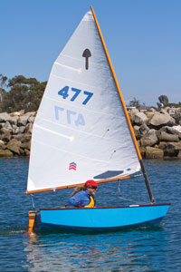El Toro dinghy sailing