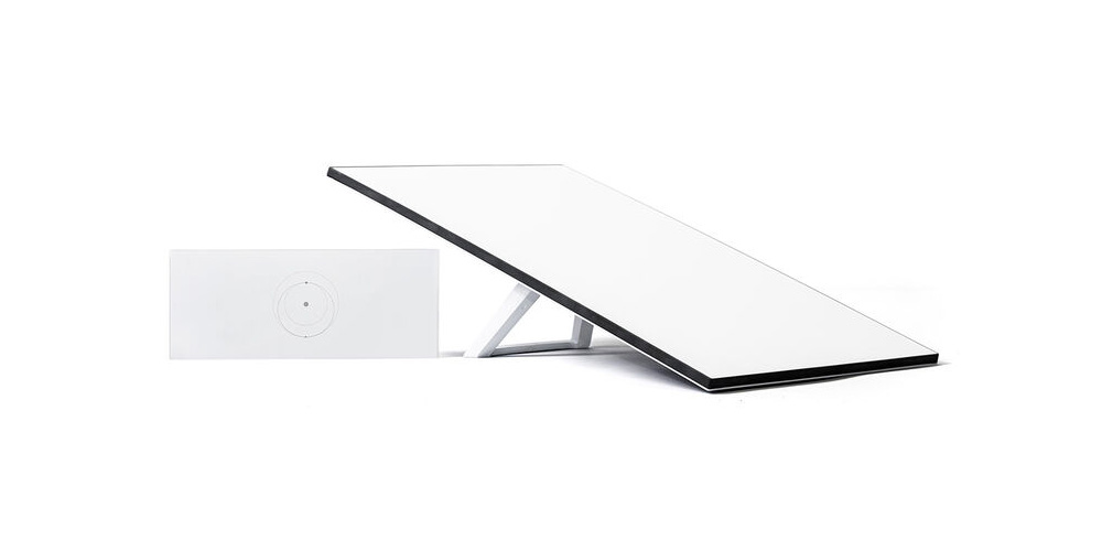Picture of a starlink internet kit.