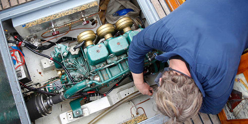 sailboat diesel engine maintenance course