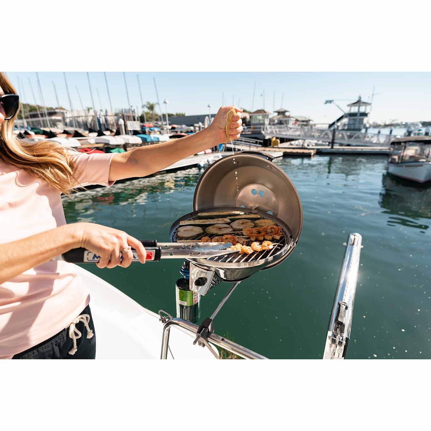 SALE／82%OFF】 ImportSelectionMagma Products, Marine Kettle 3, A10-207-3, Combination  Stove Gas Grill, Propane Portable Oven, Original Size by Magma Products 