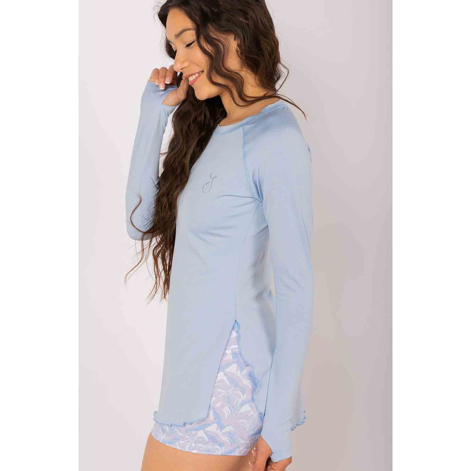 REEL SKIPPER Women's Flowy Performance Shirt