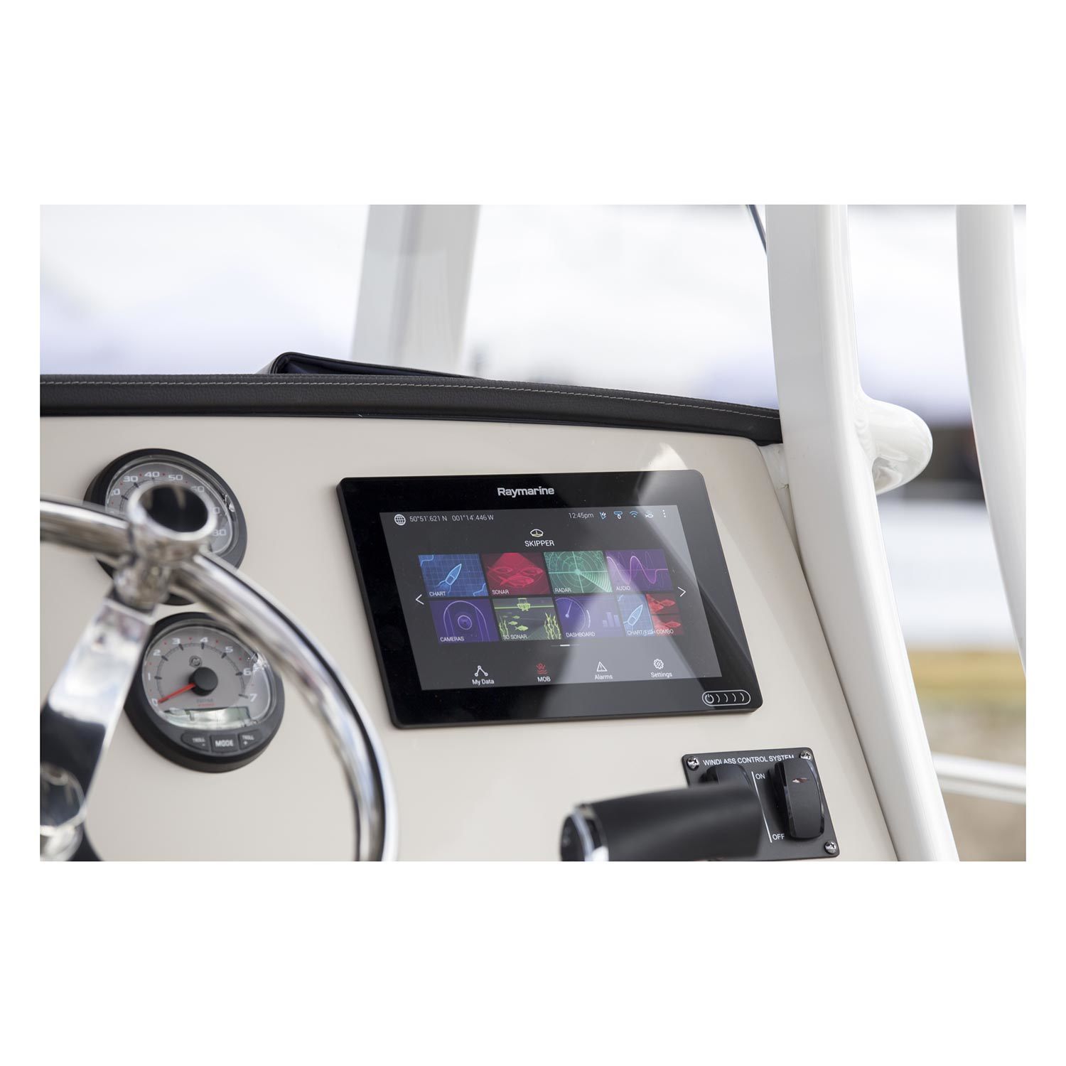 AXIOM DV Multifunction Display with CPT-90DVS Transducer and Navionics+  Charts West Marine